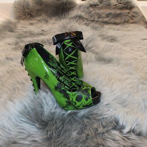 Iron Fist Platform Peep Toe Pumps - Green Skull